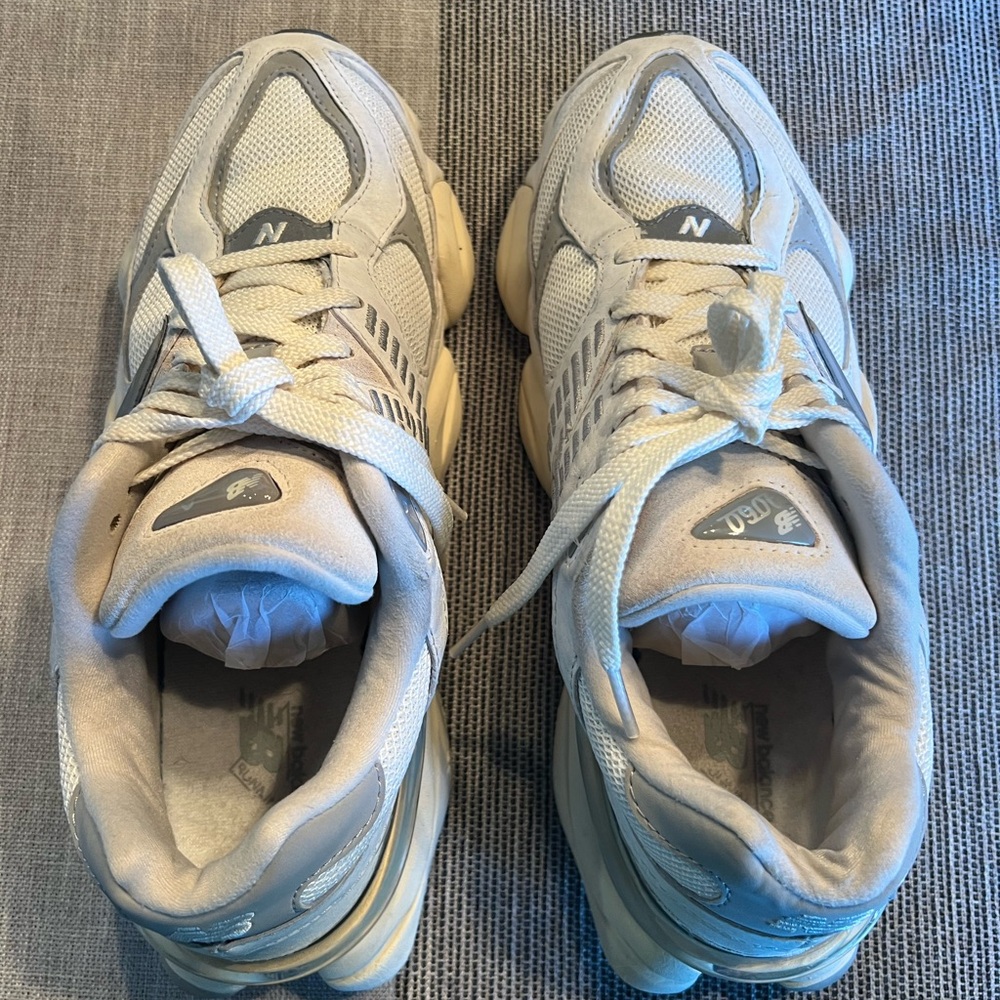 New Balance 9060 Unisex shoes Sea salt with concrete silver metallic